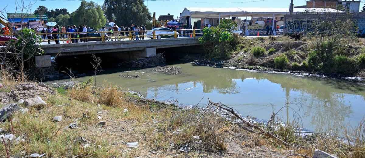 ATENDERÁN PROBLEMA DE AGUAS NEGRAS EN AVENIDA SEMINARIO