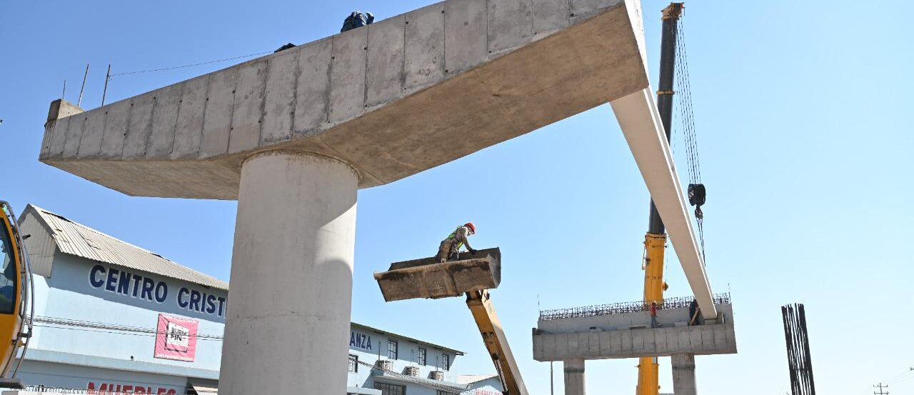 PUENTE EN AVENIDA CACTUS SERÁ ENTREGADO EN ABRIL