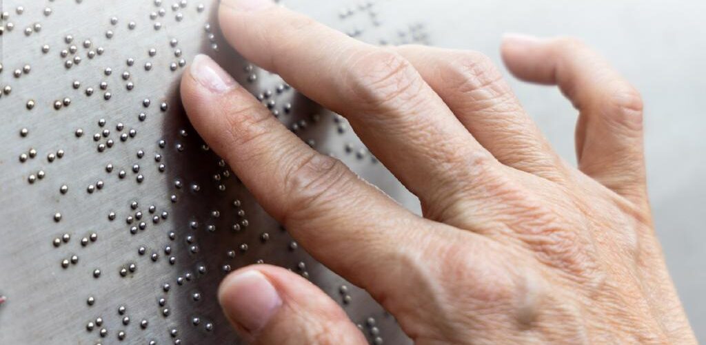 REALIZARÁN CURSO DE SISTEMA BRAILE PARA PERSONAS SIN DISCAPACIDAD