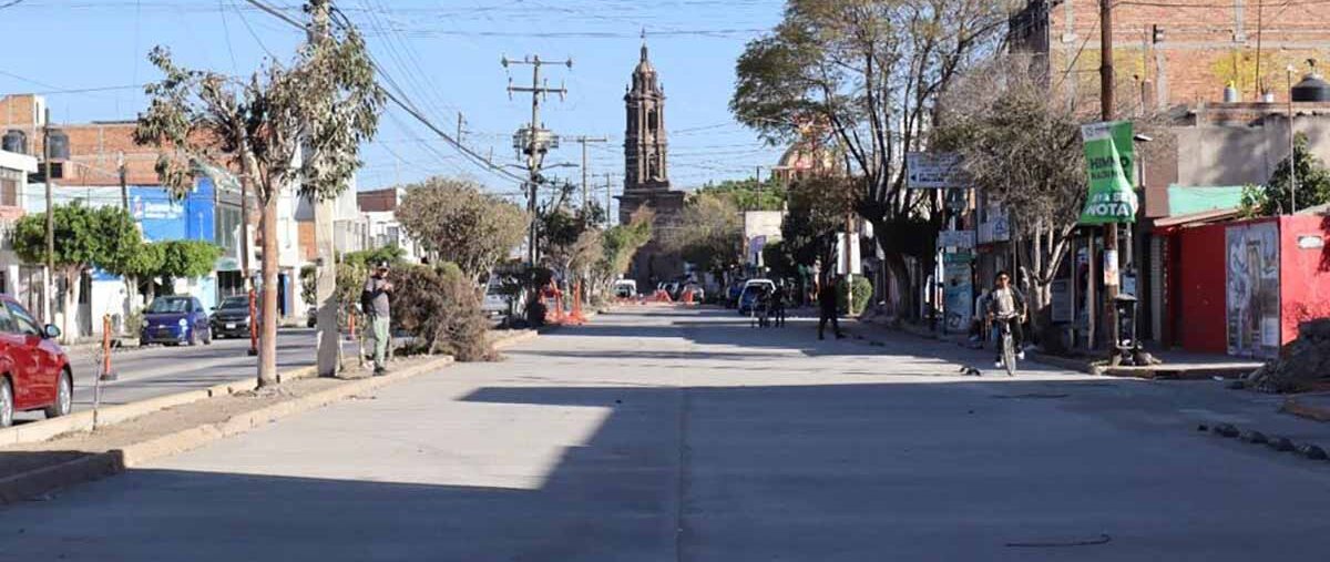SIGUEN TRABAJOS DE REHABILITACIÓN EN AVENIDA HIMNO NACIONAL