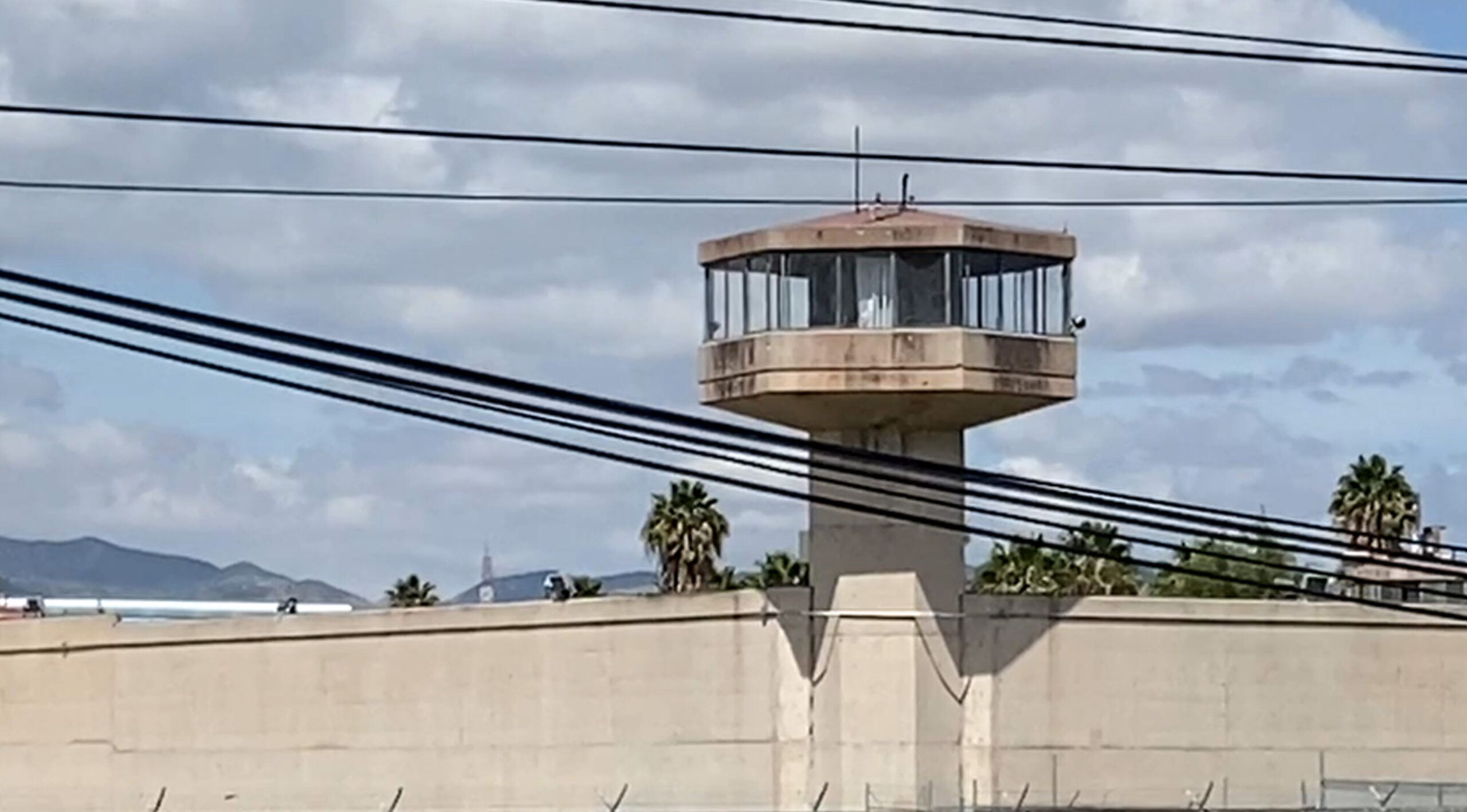 SENTENCIAN A EXPOLICÍA DE SLP QUE SE FUE DE «ESPARCIMIENTO» A MAZATLÁN EN CAMIONETA DEL AYUNTAMIENTO