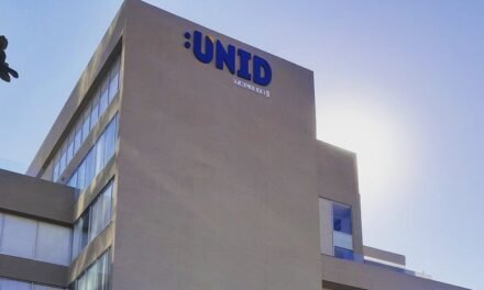 SERVIDORES PÚBLICOS DE SLP TENDRÁN ACCESO A BECAS EN LA UNID TRAS NUEVO CONVENIO