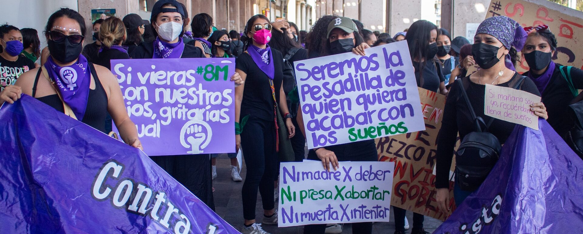 SE RESPETAN LAS MANIFESTACIONES FEMINISTAS PACÍFICAS EN SLP