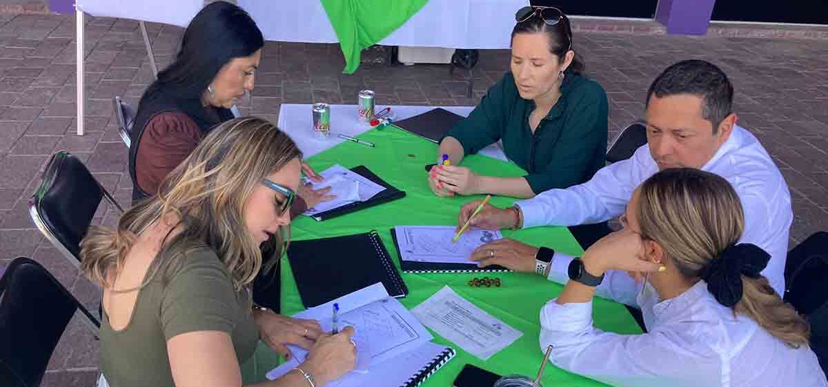 IMPARTEN TALLER DE ALTA DIRECCIÓN A PERSONAL DE LOS SERVICIOS DE SALUD