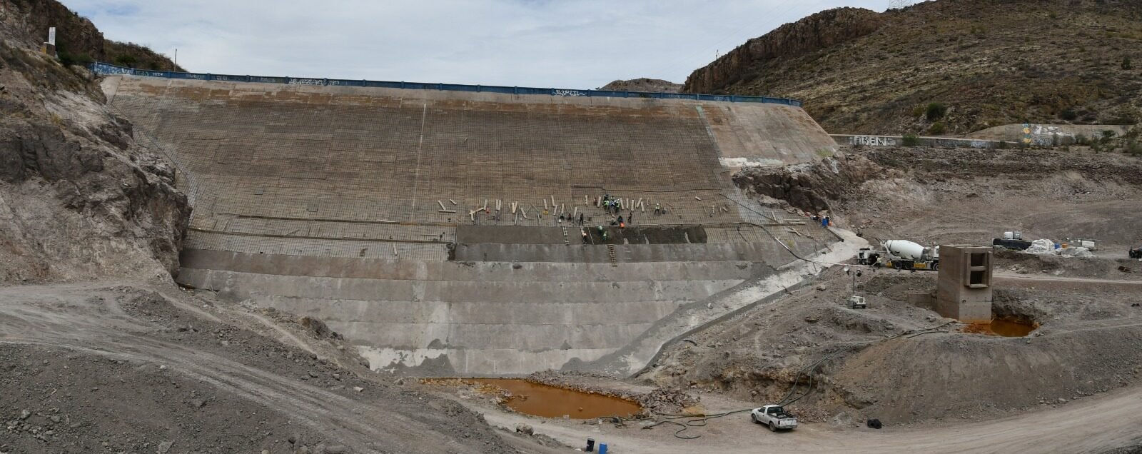 CONTINÚAN OBRAS DE REHABILITACIÓN DE LA PRESA EL PEAJE