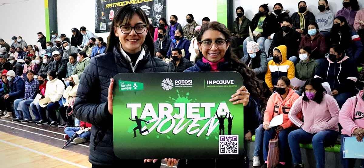 ENTREGA INPOJUVE TARJETA JOVEN EN CIUDAD FERNÁNDEZ