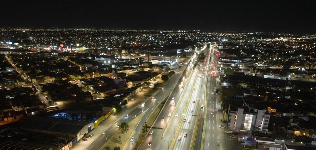 GOBERNADOR RICARDO GALLARDO ENTREGA MODERNA VIALIDAD EN CARRETERA A MATEHUALA