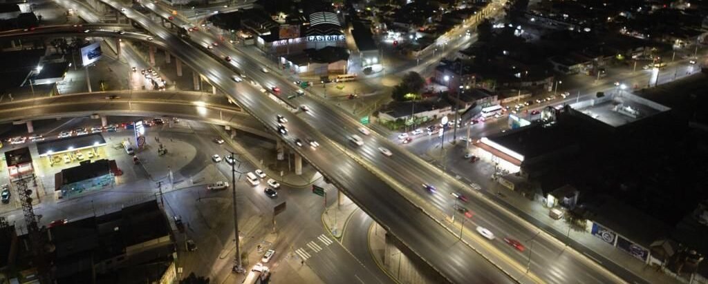 BENEFICIARIOS APLAUDEN REHABILITACIÓN DE CARRETERA A MATEHUALA