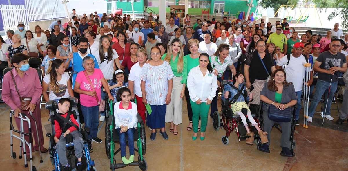 GOBIERNO ESTATAL ENTREGA APOYOS A PERSONAS CON DISCAPACIDAD