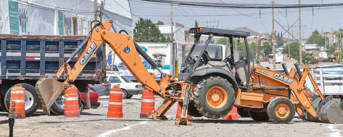 RICARDO GALLARDO CUMPLE A LAS COLONIAS CAPITALINAS