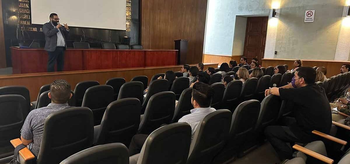 CAPACITAN A PERSONAL DE SEGURIDAD Y DE ATENCIÓN A VÍCTIMAS