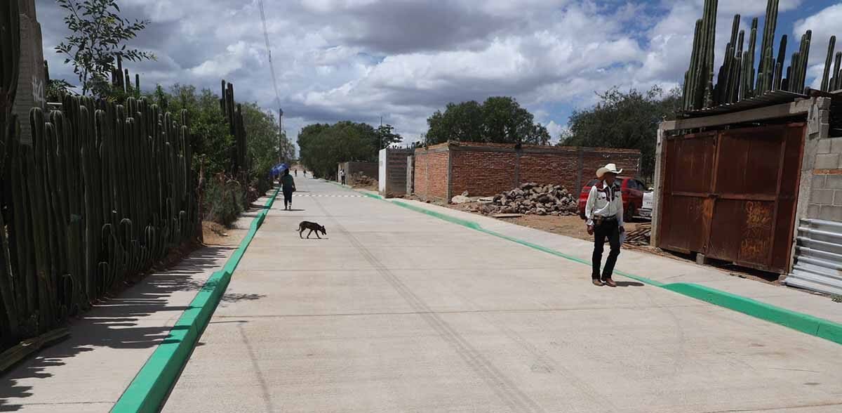RICARDO GALLARDO SÍ BRINDA APOYO CON OBRAS EN VILLA DE ARRIAGA