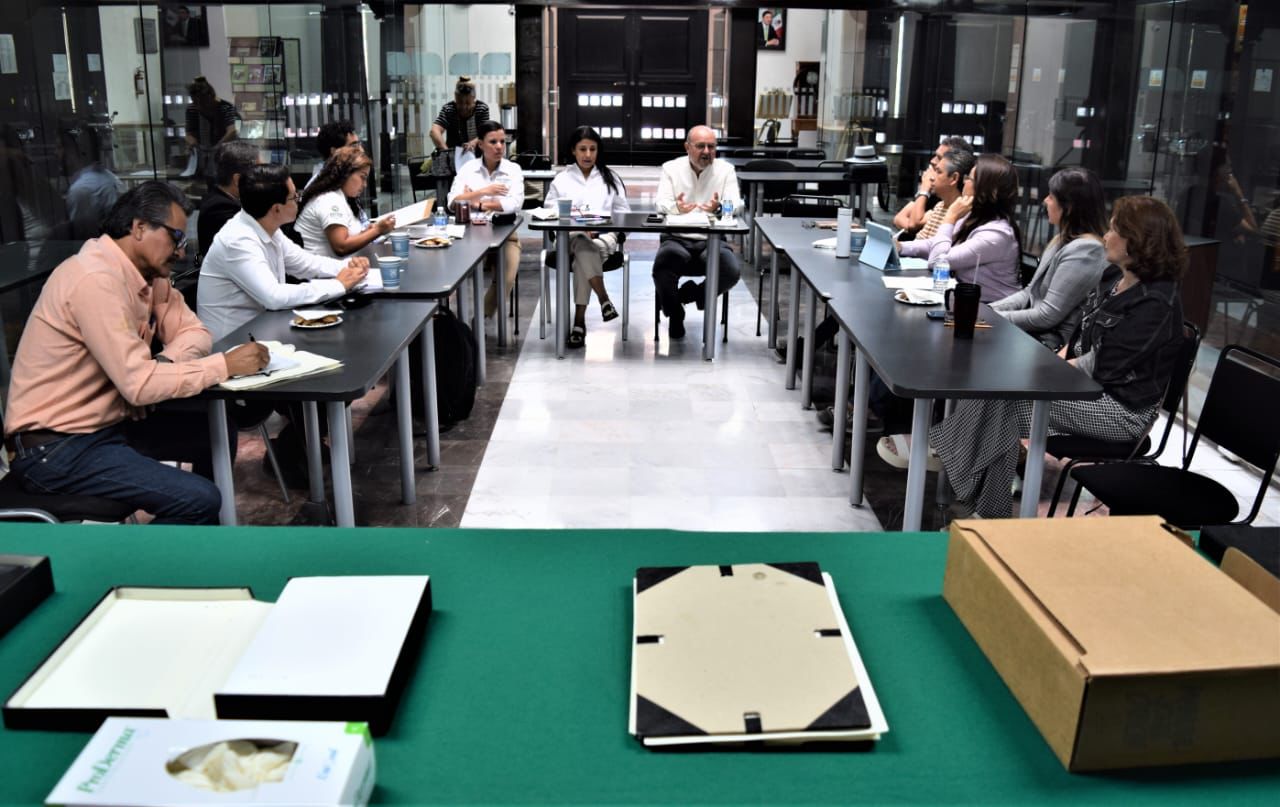 ESTADO BUSCA DECLARAR PATRIMONIO CULTURAL ACERVO DOCUMENTAL DE MANUEL JOSÉ OTHÓN