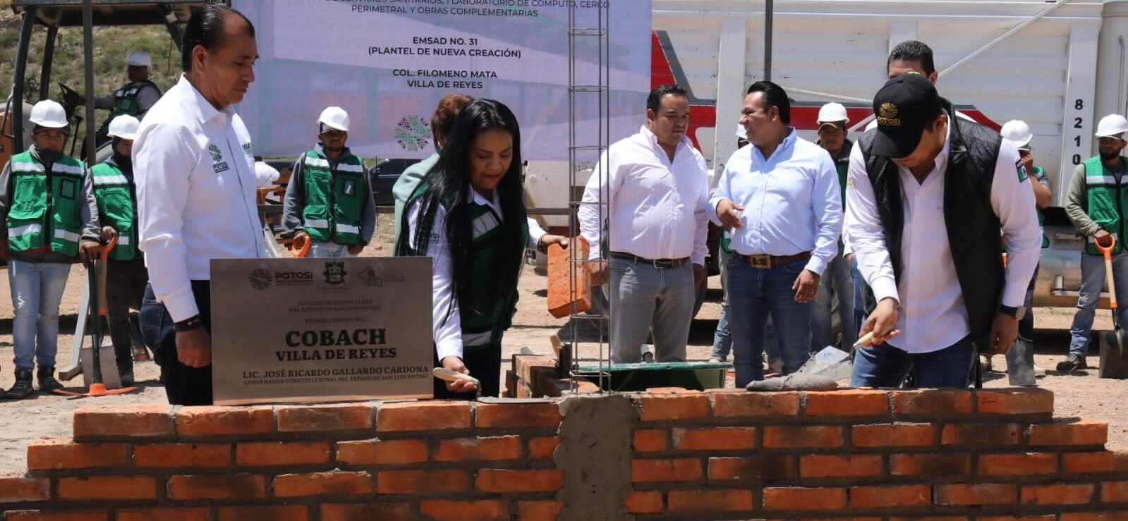 CON NUEVO EMSAD-COBACH EN VILLA DE REYES SÍ HAY APOYO EN EDUCACIÓN