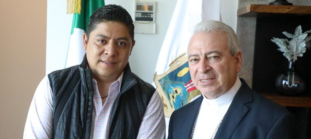 RICARDO GALLARDO SE REUNIÓ CON ARZOBISPO CAVAZOS