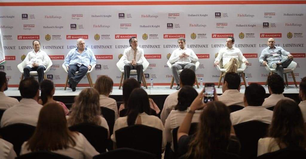 EN EVENTO NACIONAL, SLP ES RECONOCIDO POR POLÍTICA FINANCIERA