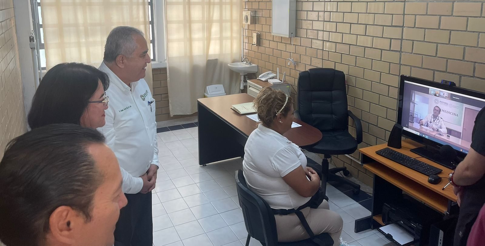 INAUGURAN ÁREA DE TELEMEDICINA EN EL CERESO DE LA PILA