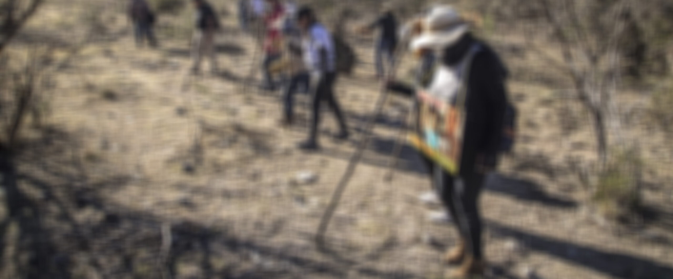 MADRES BUSCADORAS HALLAN NARCOFOSA EN VILLA JUÁREZ