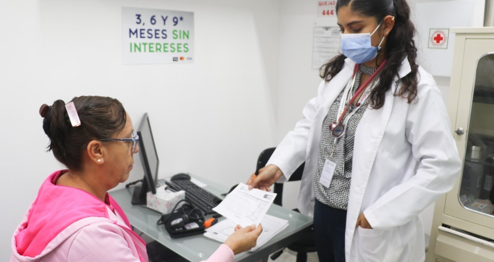 SUMAN MÁS DE CIEN MIL BENEFICIARIAS DEL PROGRAMA “CLINICA ROSA”