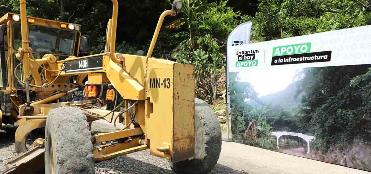 ARRANCA OBRA DE REHABILITACIÓN DEL CAMINO ESCALANAR-ZACAYO, EN MATLAPA