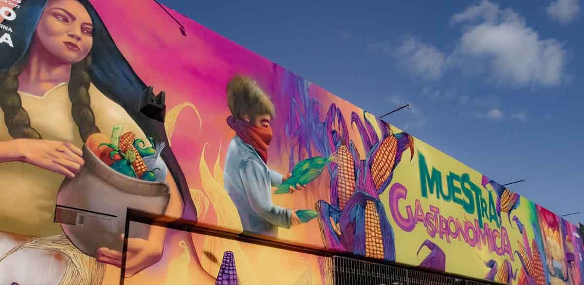 DEVELAN MONUMENTAL MURAL EN MUESTRA GASTRONÓMICA DE LA FENAPO