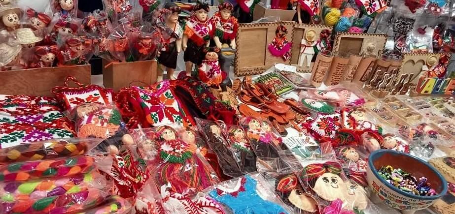 MÁS DE 600 ARTESANOS PRESENTES EN FENAPO