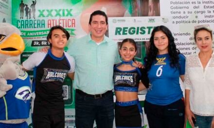 INSTALA COBACH EN LA FENAPO, MÓDULO DE INSCRIPCIÓN A SU CARRERA DE ANIVERSARIO