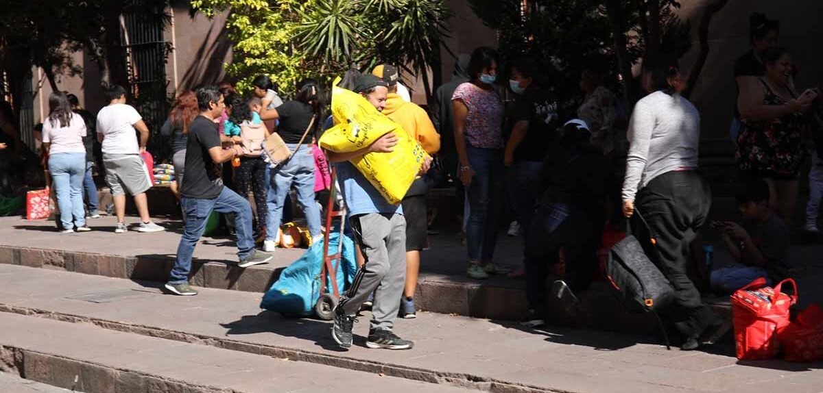 BUENA PARTICIPACIÓN EN DINÁMICA DE CAMBIO DE CROQUETAS POR BOLETOS PARA PALENQUE