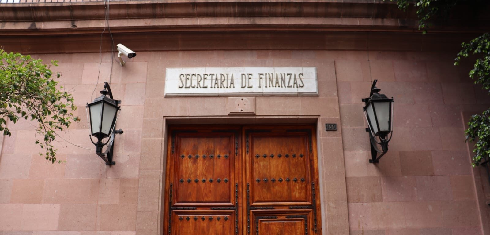 FITCH RATINGS EVALÚA COMO SÓLIDO EL SISTEMA FINANCIERO DE SLP