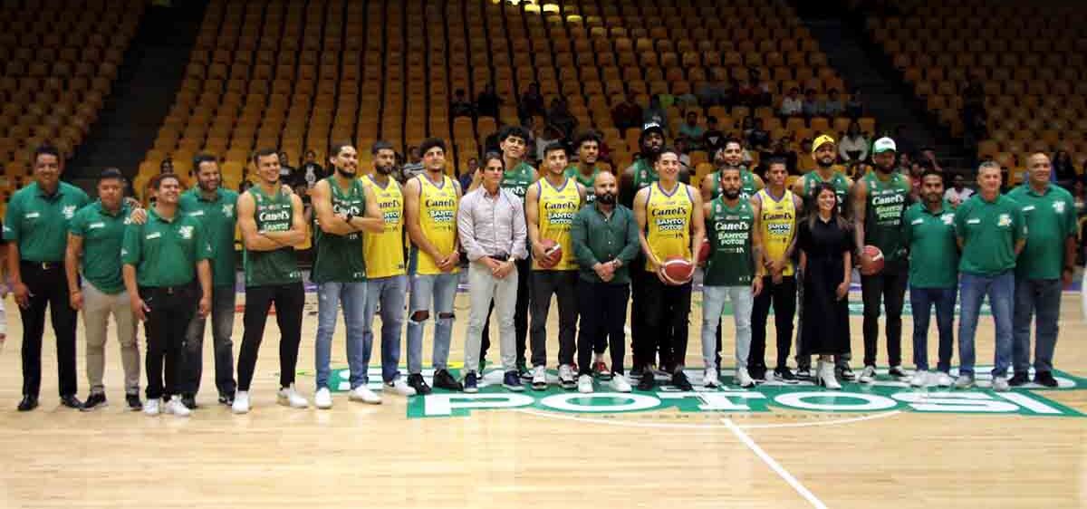 SANTOS DEL POTOSÍ PRESENTA A SUS SELECCIONADOS