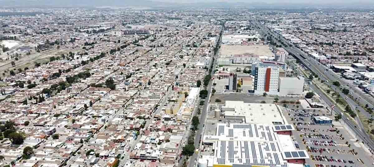 ARRANCARÁ RECONSTRUCCIÓN DE LA AVENIDA CFE