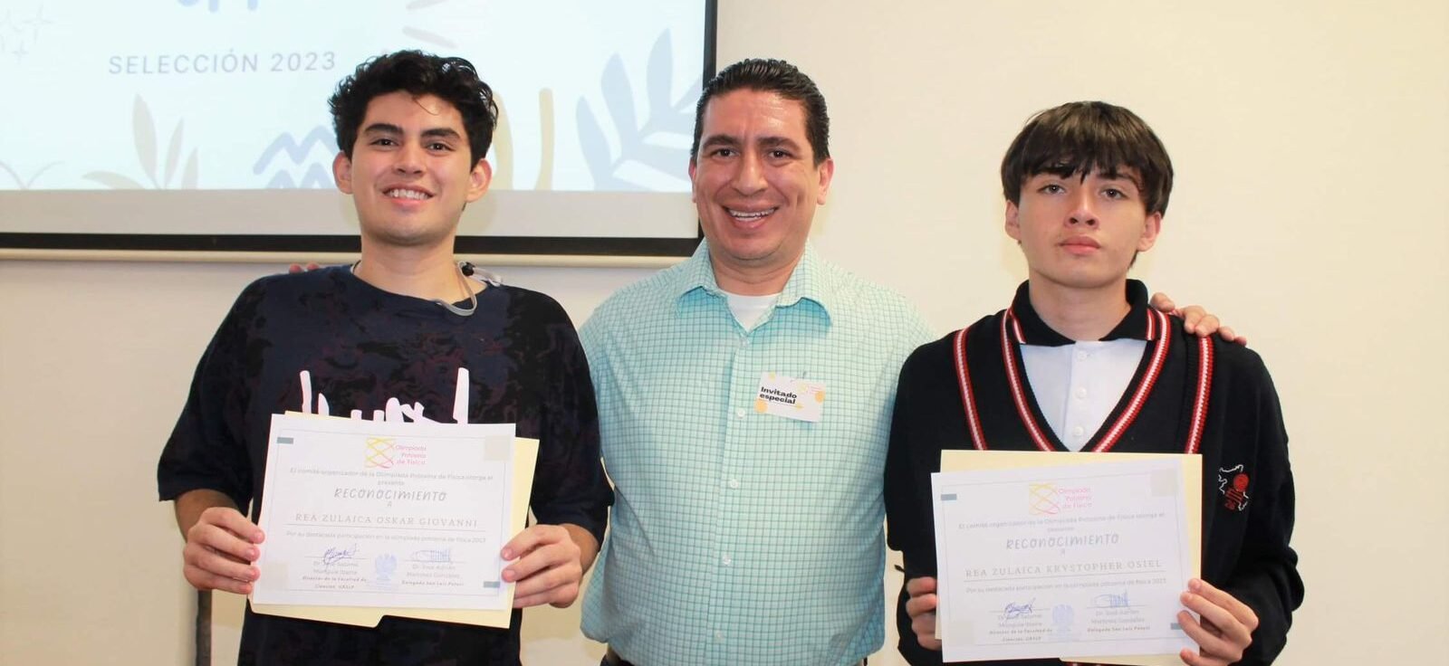 CON APOYO ESTATAL, ESTUDIANTES DE COBACH TRIUNFAN EN OLIMPIADA DE FÍSICA