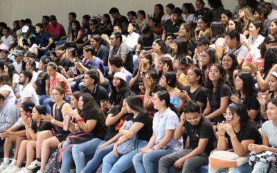 LLEVAN CONFERENCIAS DE EMPODERAMIENTO Y LIDERAZGO JUVENIL A CIUDAD VALLES