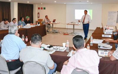 CAPACITAN A PERSONAL DE AYUNTAMIENTOS Y ORGANISMOS OPERADORES DE AGUA