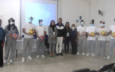 ENTREGAN MATERIAL DEPORTIVO PARA JÓVENES PRIVADOS DE LA LIBERTAD