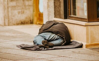 ENTREGAN COBERTORES A PERSONAS EN SITUACIÓN VULNERABLE DEL CERRO DE SAN PEDRO