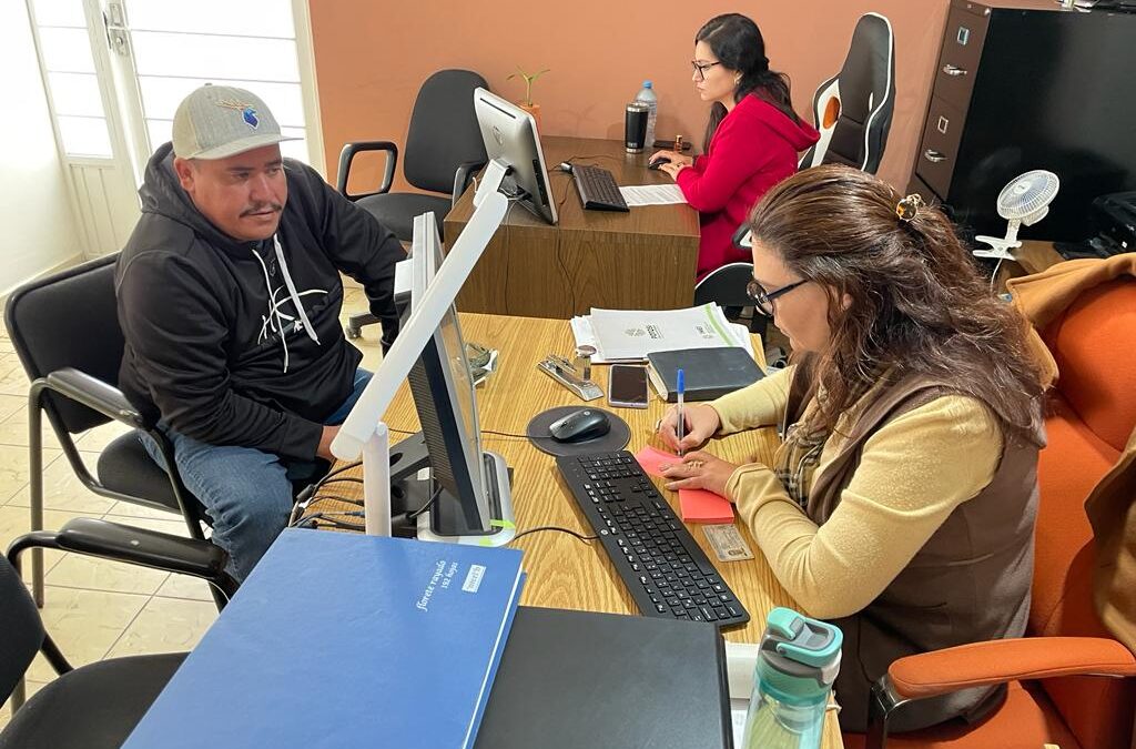 BRINDAN APOYO A PAISANOS POTOSINOS PARA OBTENER PENSIÓN Y SEGURO AMERICANOS