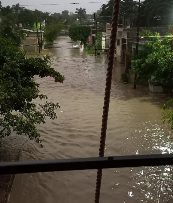 LLEVAN APOYOS A AFECTADOS POR LLUVIAS EN VILLA DE RAMOS