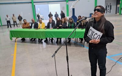 DOCENTES DE EDUCACIÓN ARTÍSTICA SON CAPACITADOS EN INCLUSIÓN