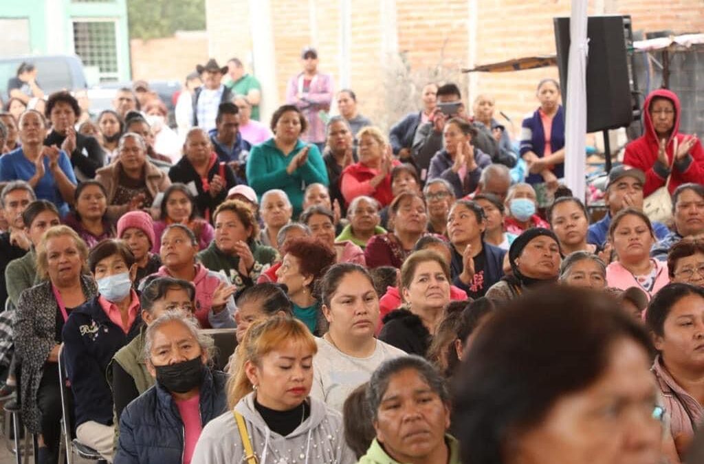 RICARDO GALLARDO CAMBIARÁ LA IMAGEN DE NUESTRA COLONIA: VECINAS DE LAS FLORES