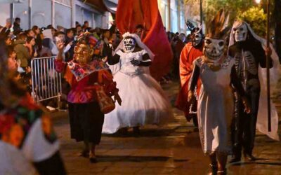 RECONOCEN A MASCAREROS DE LA HUASTECA POR SU LABOR EN XANTOLO