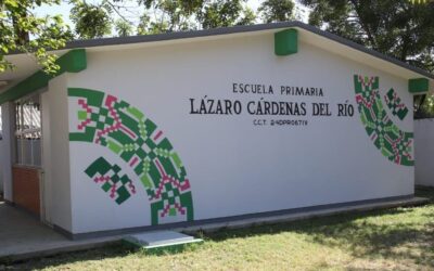 RICARDO GALLARDO ENTREGA NUEVA ESCUELA EN TAMPAMOLÓN