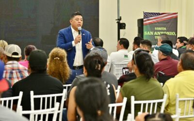 LLEVA RICARDO GALLARDO FERIA DE SERVICIOS A POTOSINOS EN SAN ANTONIO, TEXAS