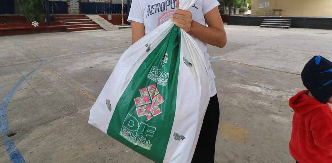 ENTREGAN BECAS ALIMENTARIAS A FAMILIAS DE CIUDAD VALLES