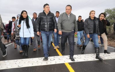 HABITANTES DE VILLA DE REYES AGRADECEN A GALLARDO POR NUEVO CAMINO