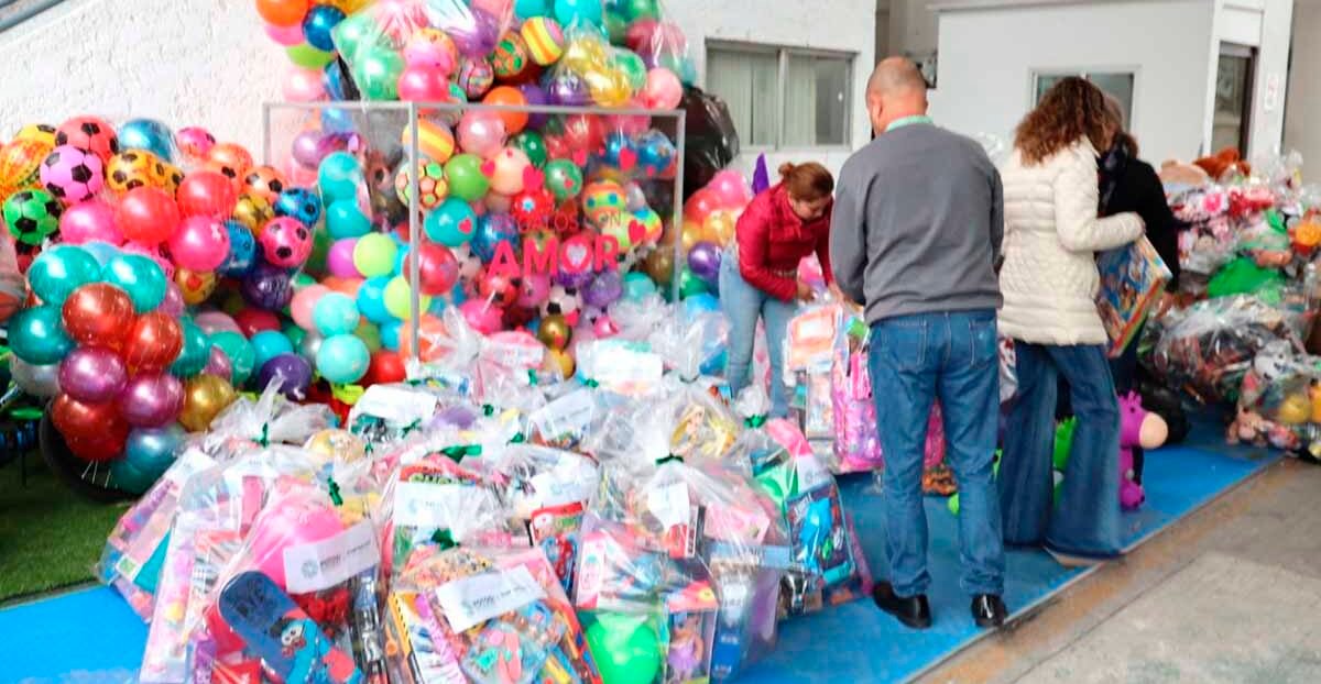 DIF ESTATAL RECIBE EN DONACIÓN JUGUETES DE LA CONTRALORÍA