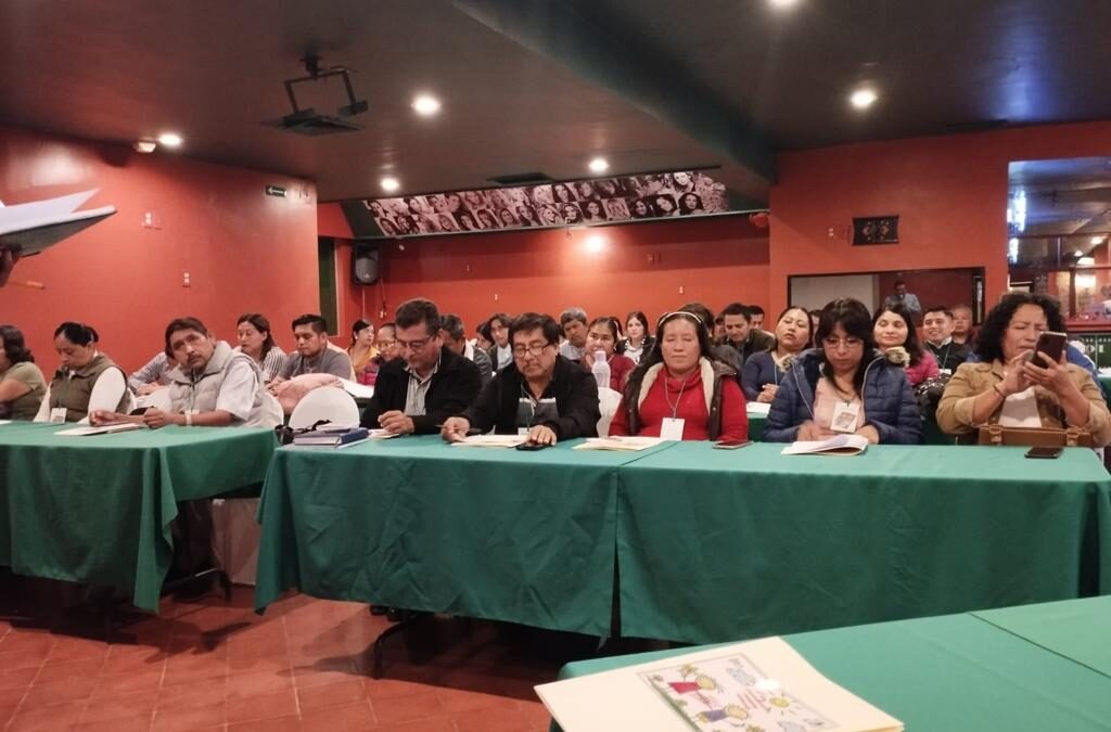 CAPACITAN A MAESTROS DE EDUCACIÓN INDÍGENA