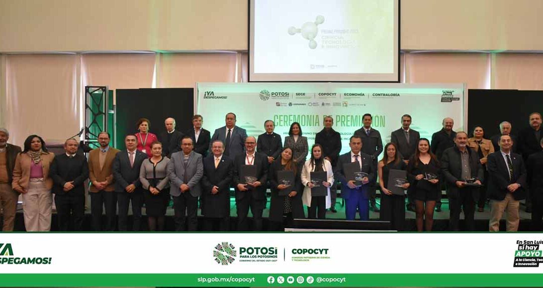 GOBIERNO DEL APOYO RECONOCE A PERSONAS DEDICADAS A LA CIENCIA