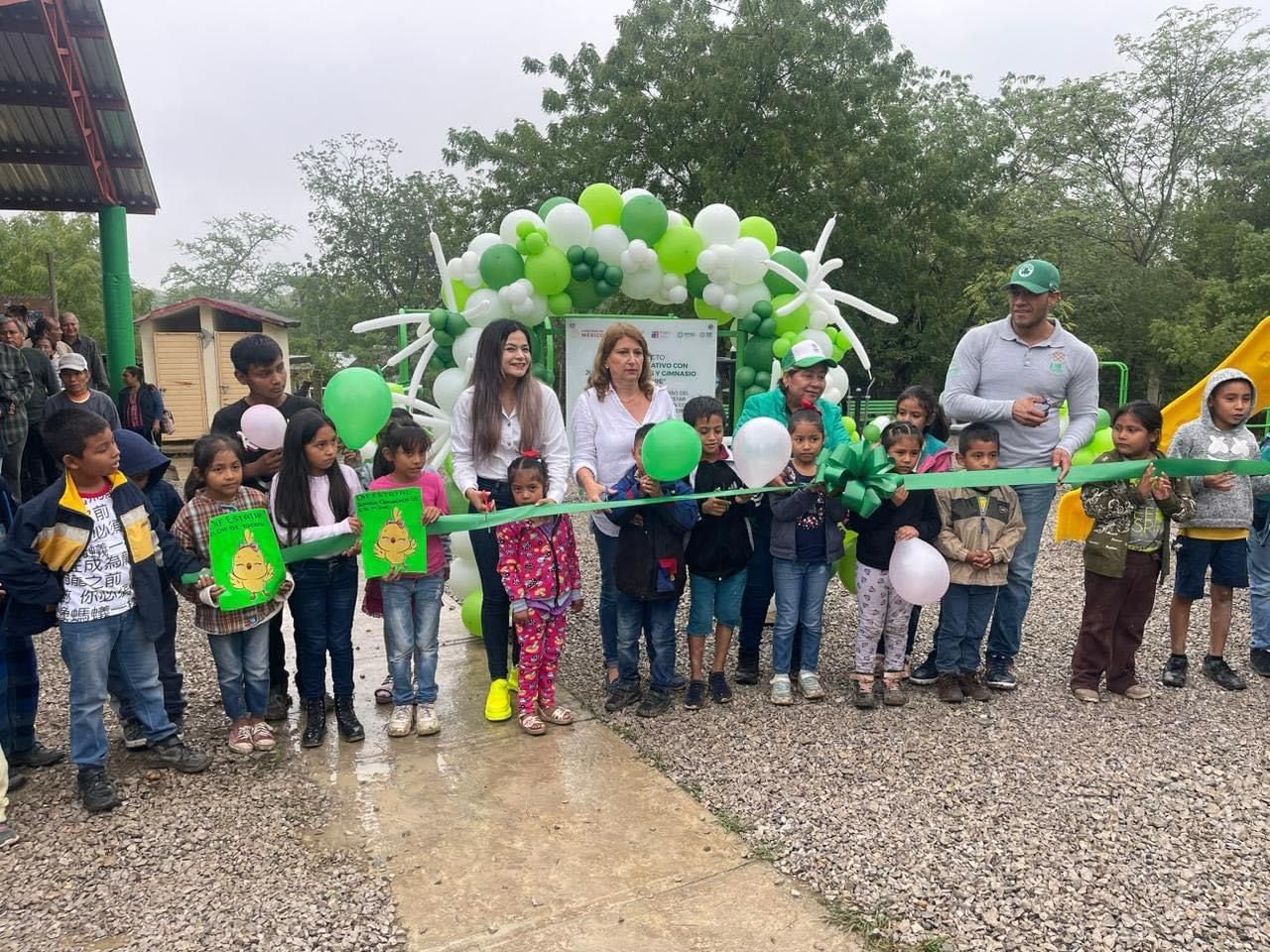 GOBIERNO INAUGURA ÁREAS RECREATIVAS EN LA HUASTECA