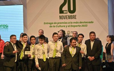ENTREGA GOBIERNO PREMIOS 20 DE NOVIEMBRE Y ESTATAL DE DEPORTE